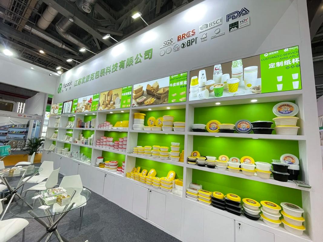 欢迎新老客户的光临 #源头工厂 #展会现场 优派克携餐饮包